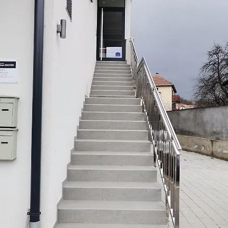 Novi Park Bulatovic Апартаменты