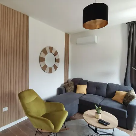 Novi Park Bulatovic Apartment